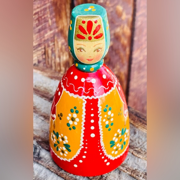 Handcrafted Artisan Peg Wood Doll - Picture 9 of 9